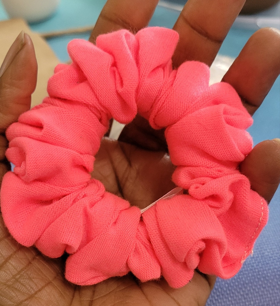 Mini Scrunchies (pink)